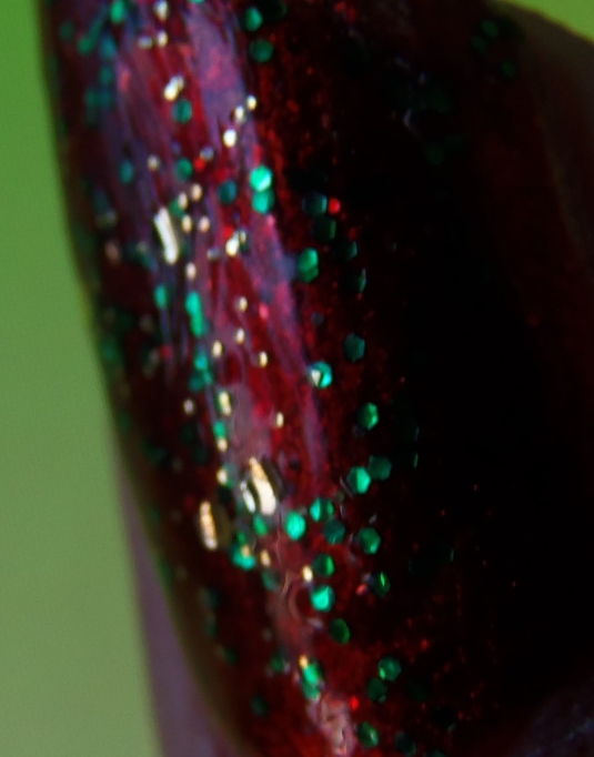 13 - Opal's Gems - Christmas Wrap nails
